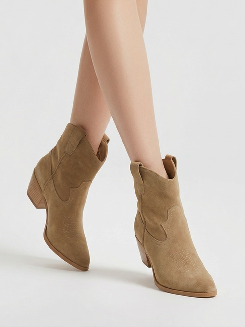 NIB Lisa Vicky Women’s Sway V Taupe Split Suede Short Pull On Boots - Size 7